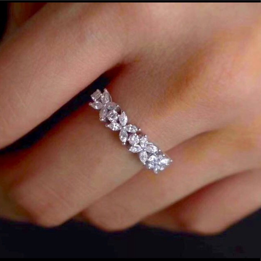 Silver Ring - Picture 2 of 2